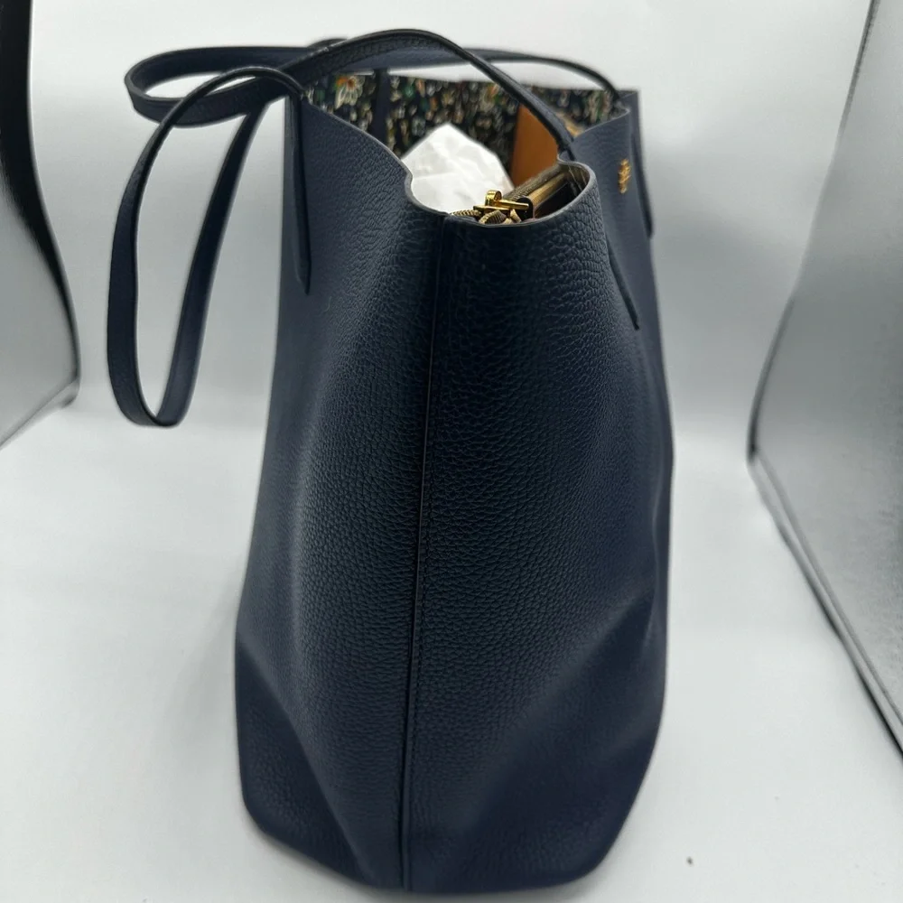 Tory Burch Blue Leather Tote Bag with Gold Logo - Picture 4 of 9